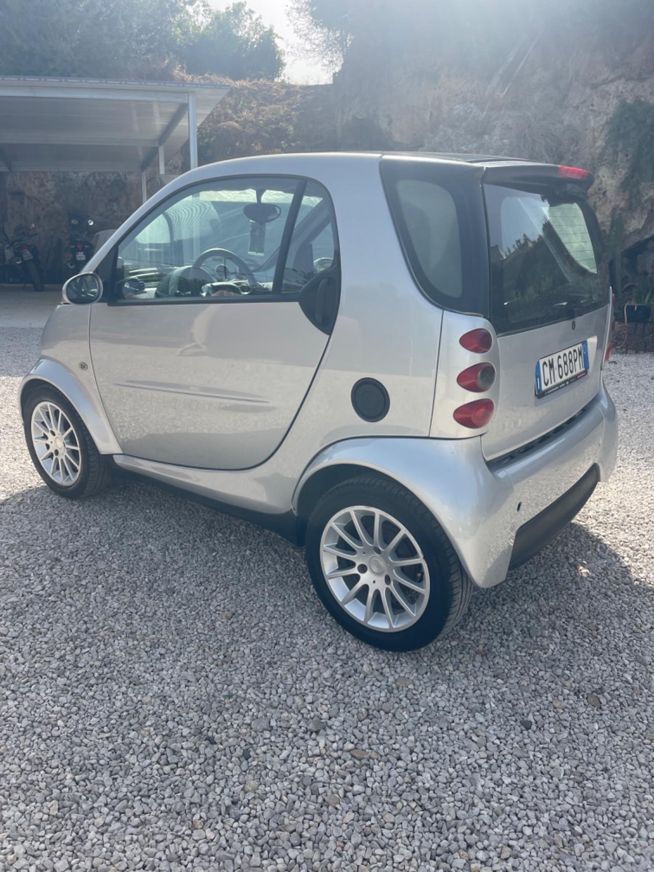 Smart ForTwo 700 coupé passion (45 kW)