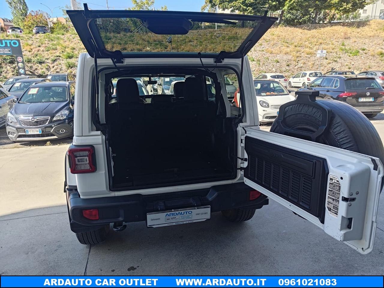 Jeep Wrangler Unlimited 2.2 Mjt Sahara Night Eagle