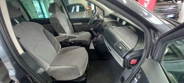 PEUGEOT 807 2.0 HDi FAP SV 5 POSTI