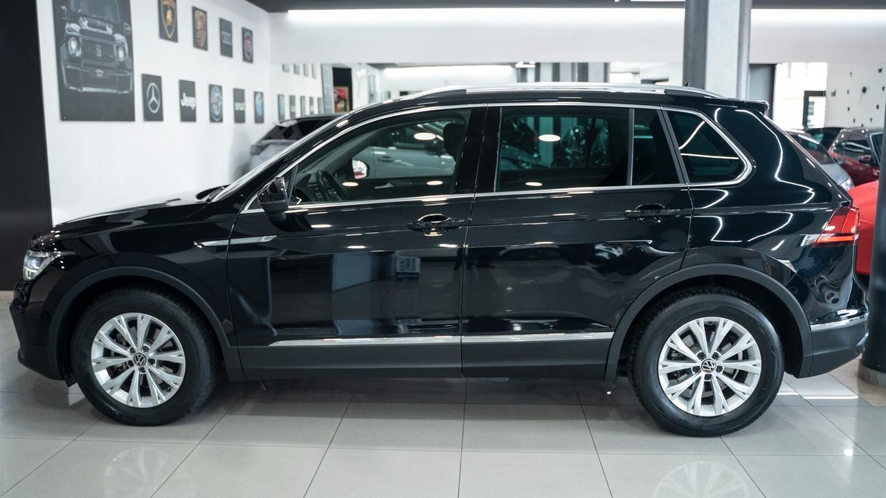 Volkswagen Tiguan 2.0 TDI LIFE DSG 150 CV PACK LUCI NAVI LED FULL OPTIONAL
