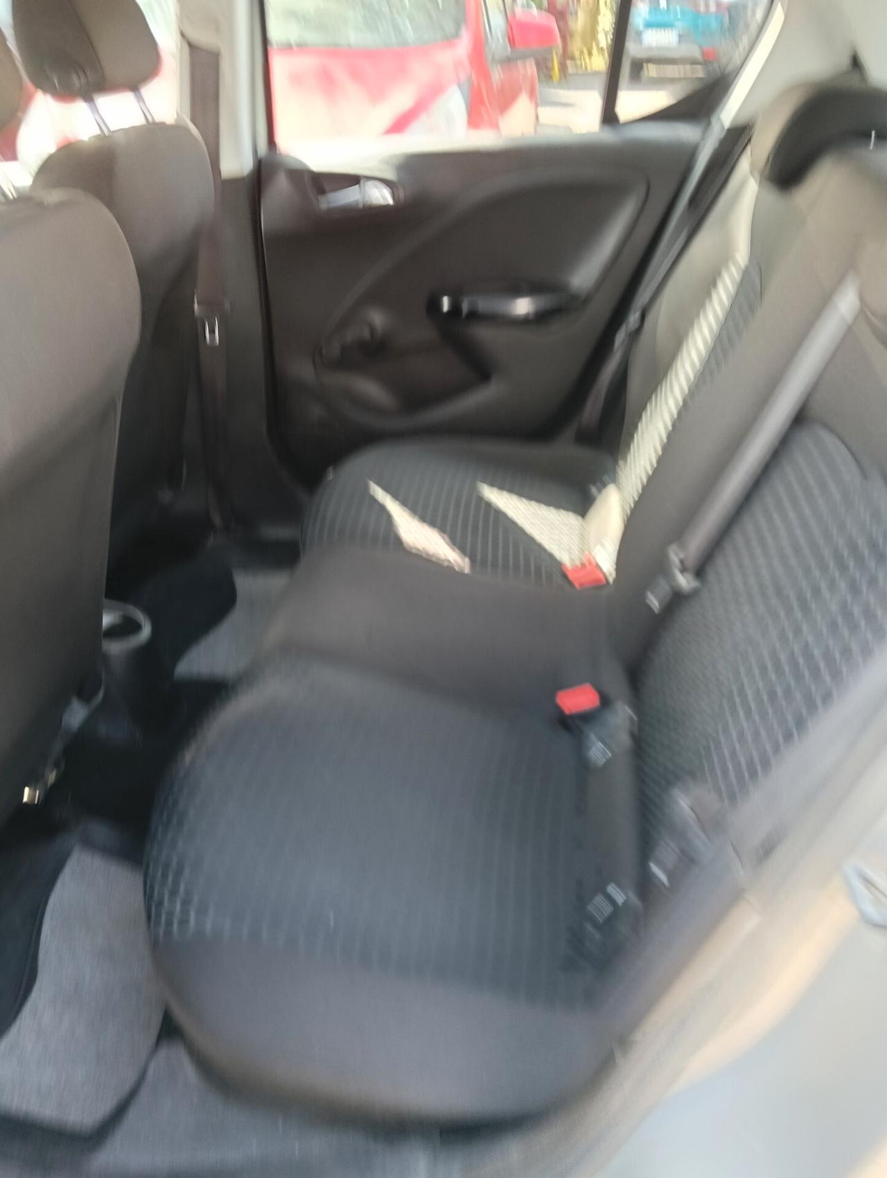 Opel Corsa 1.2 5 porte