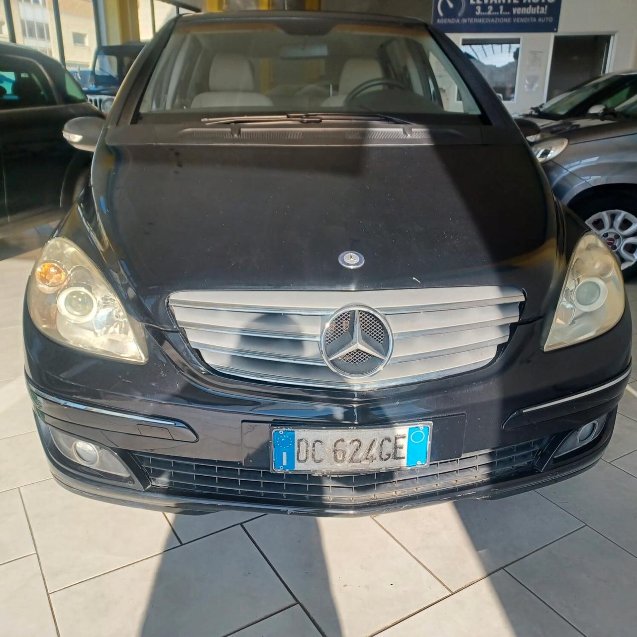 136.428 km CLASSE B 180 PERFETTA 1 2MESI GARANZIA