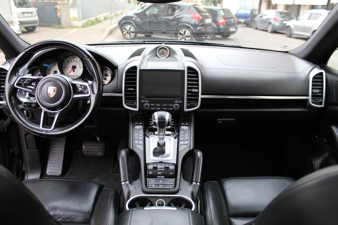 Porsche Cayenne 3.0 Diesel Platinum Edition