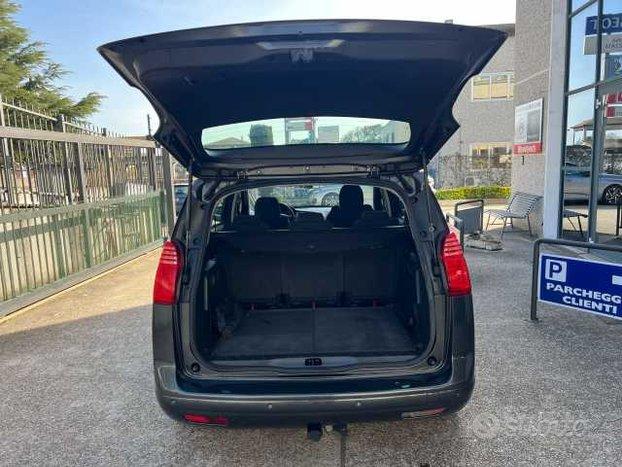 Peugeot 5008 Active 7 POSTI