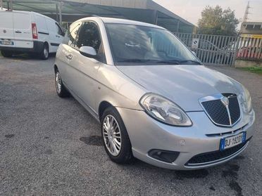 Lancia Ypsilon Ypsilon II 2007 1.4 16v Oro Giallo 6m
