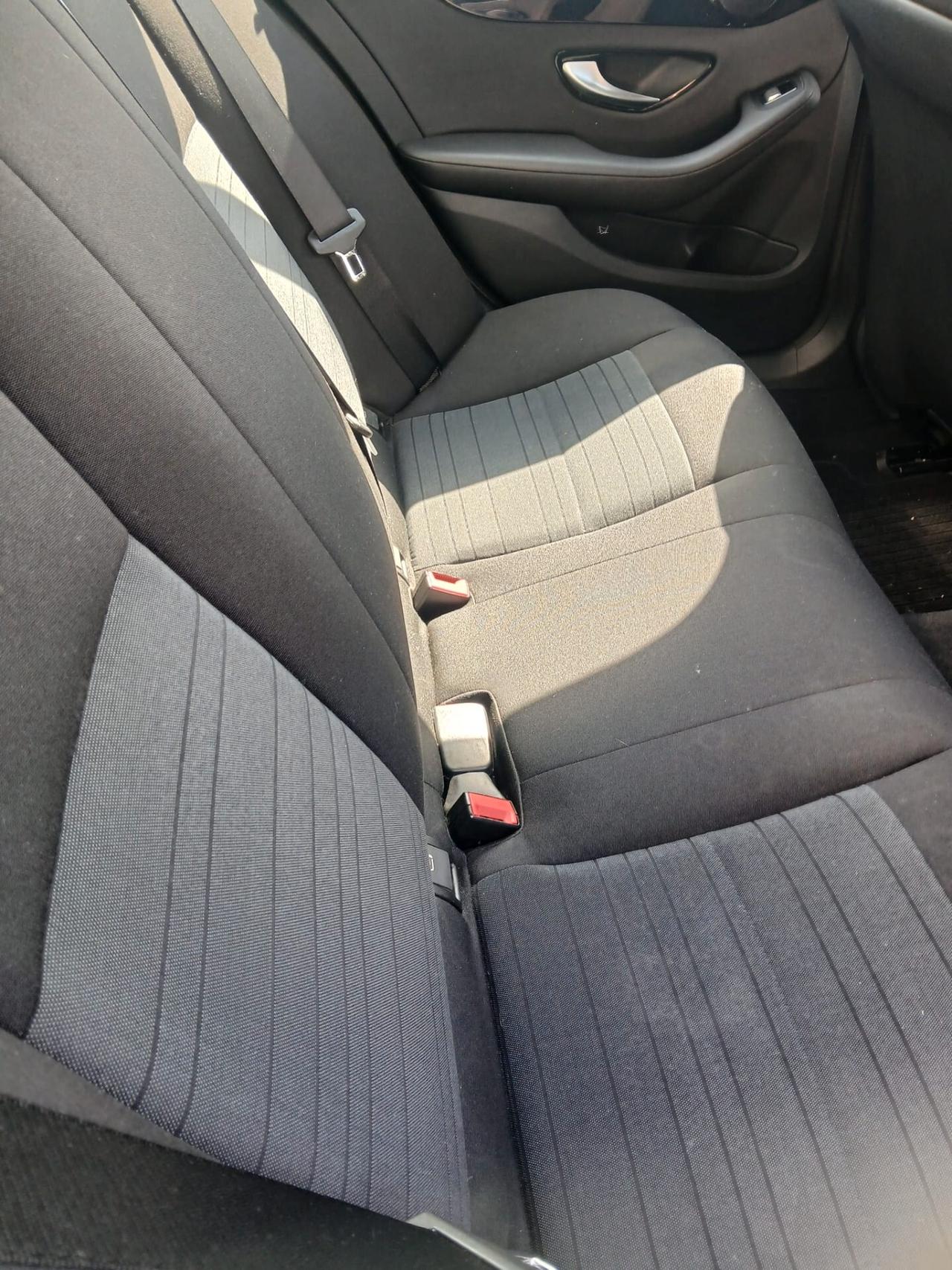 Mercedes-benz C 180 d Auto Premium