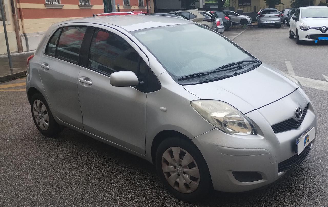 Toyota Yaris 1.3 5 porte M-MT Sol NEOPATENTATI