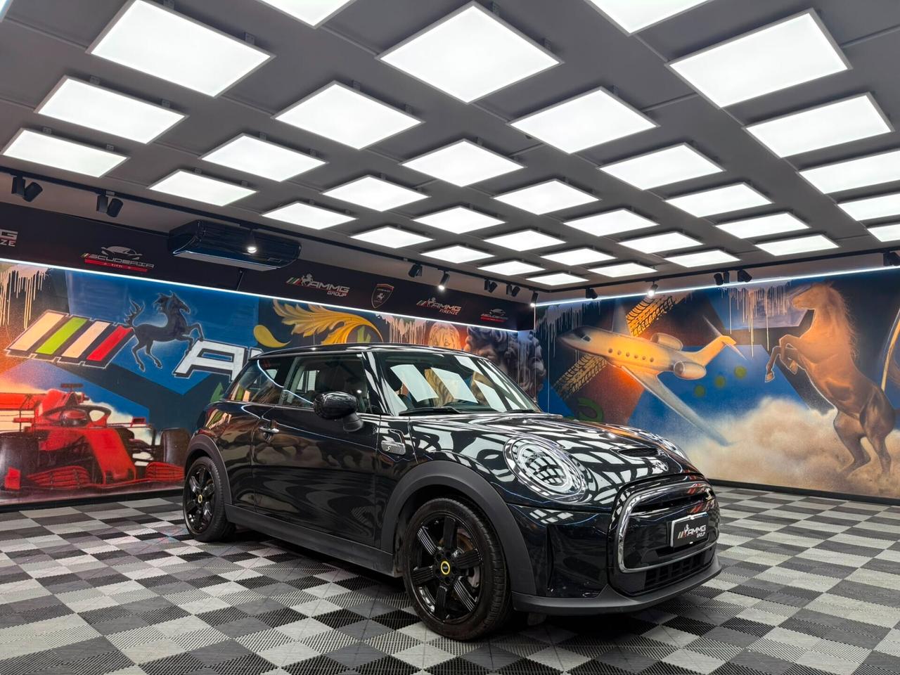 Mini Full Electric Cooper SE Resolute (990)