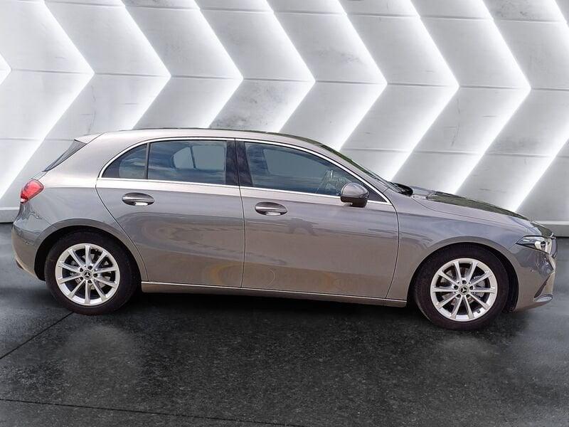 Mercedes-Benz Classe A A 180 d Sport auto