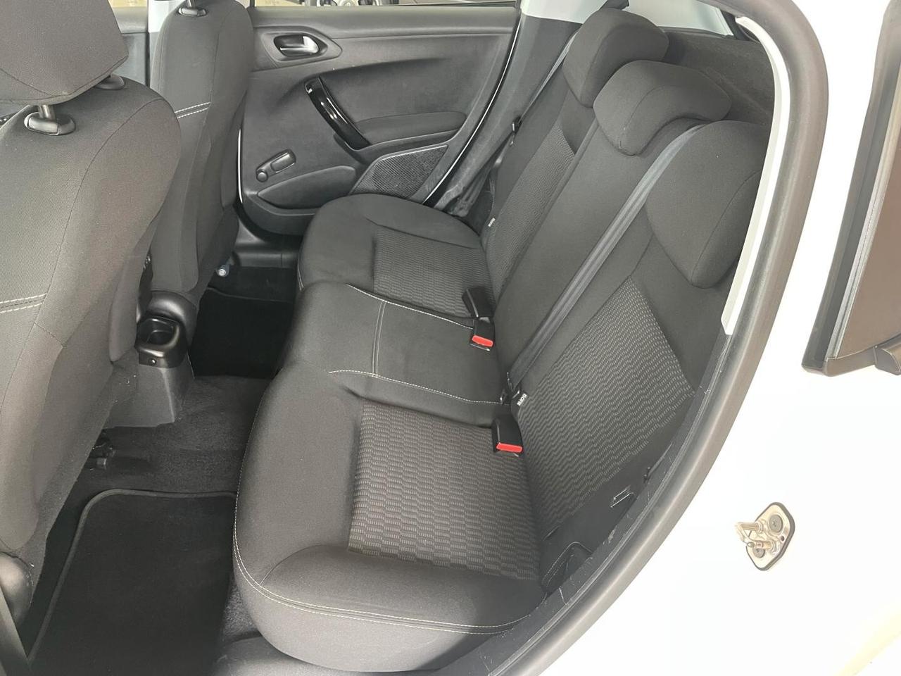 PEUGEOT 208 Active Restyling - 1.4 HDi 70cv