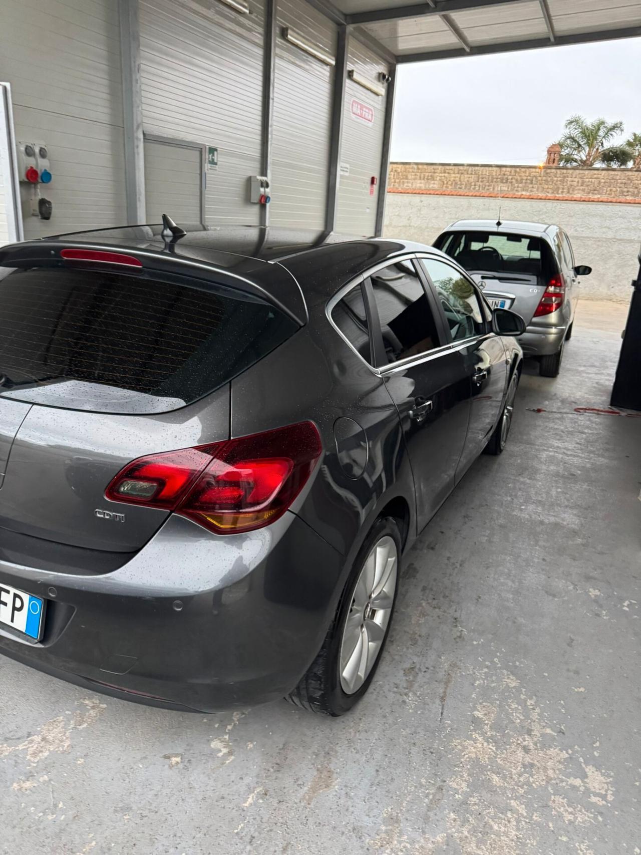 Opel Astra 1.7 CDTI 110CV 5 porte Cosmo