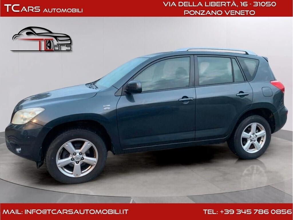 TOYOTA RAV4 2.2 DIESEL - 4x4 - GARANZIA TCARS