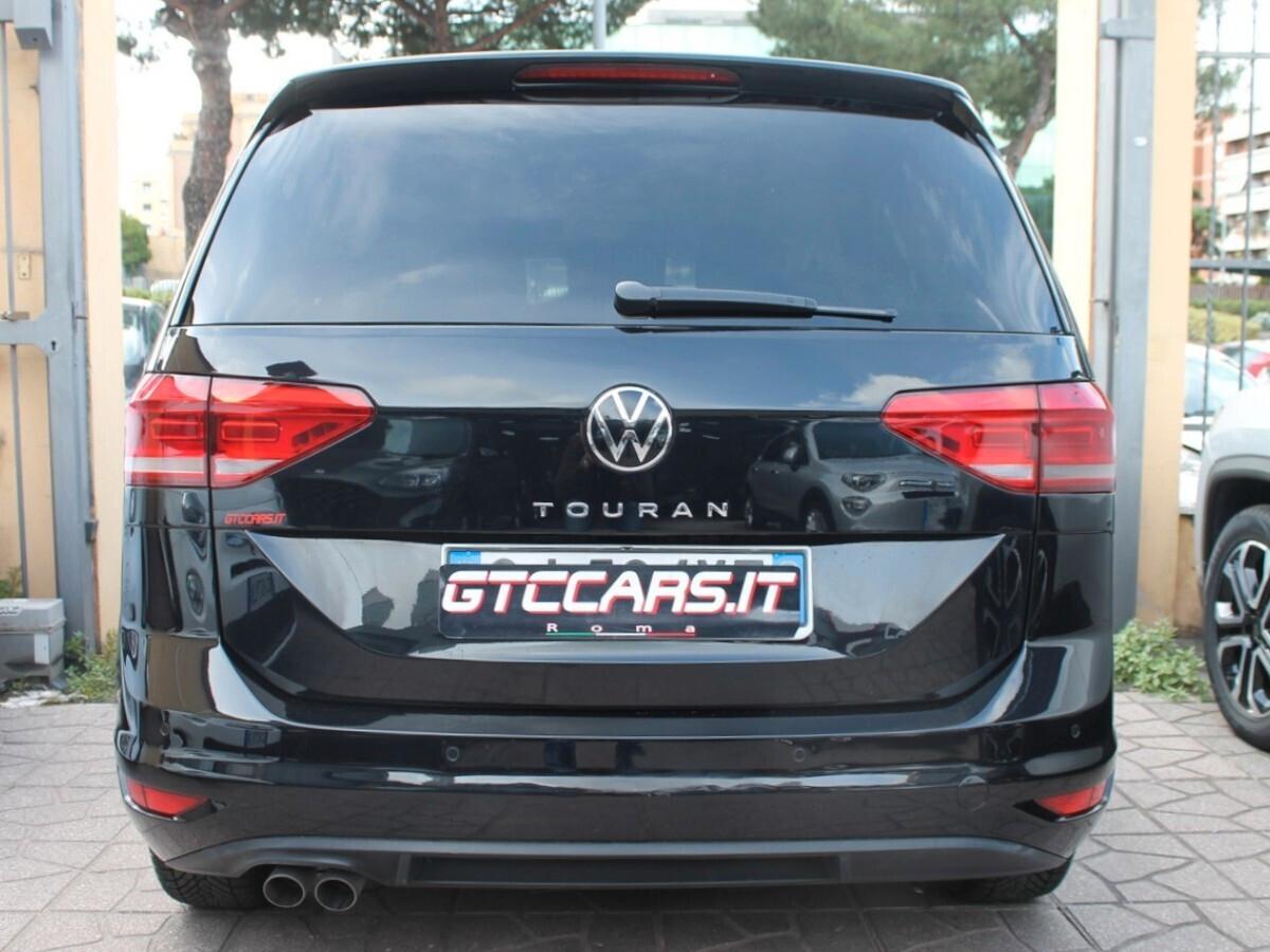 Volkswagen Touran 2.0 TDI 150 CV SCR DSG Executive BlueMotion Tech.7p Nav PDC UNIPRO IVA DEDUC.