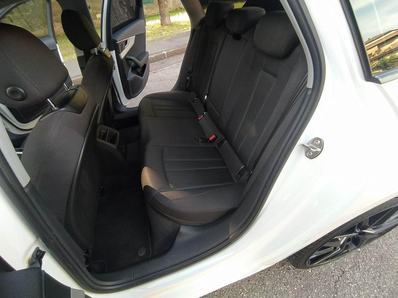 Audi A4 2.0 TDI ultra Business Sport