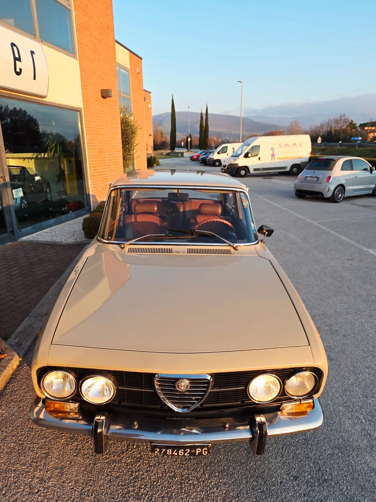 Alfa Romeo 2000 berlina