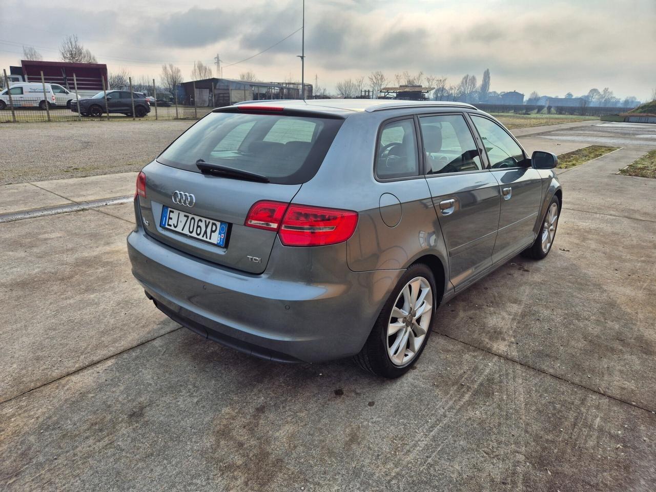 Audi A3 SPB 1.6 TDI 105 CV CR Ambition