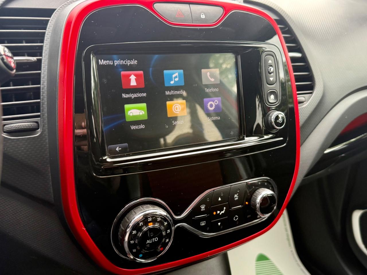 Renault Captur 1.5 dCi EDC Project Runway Ok NEOPATENTATI