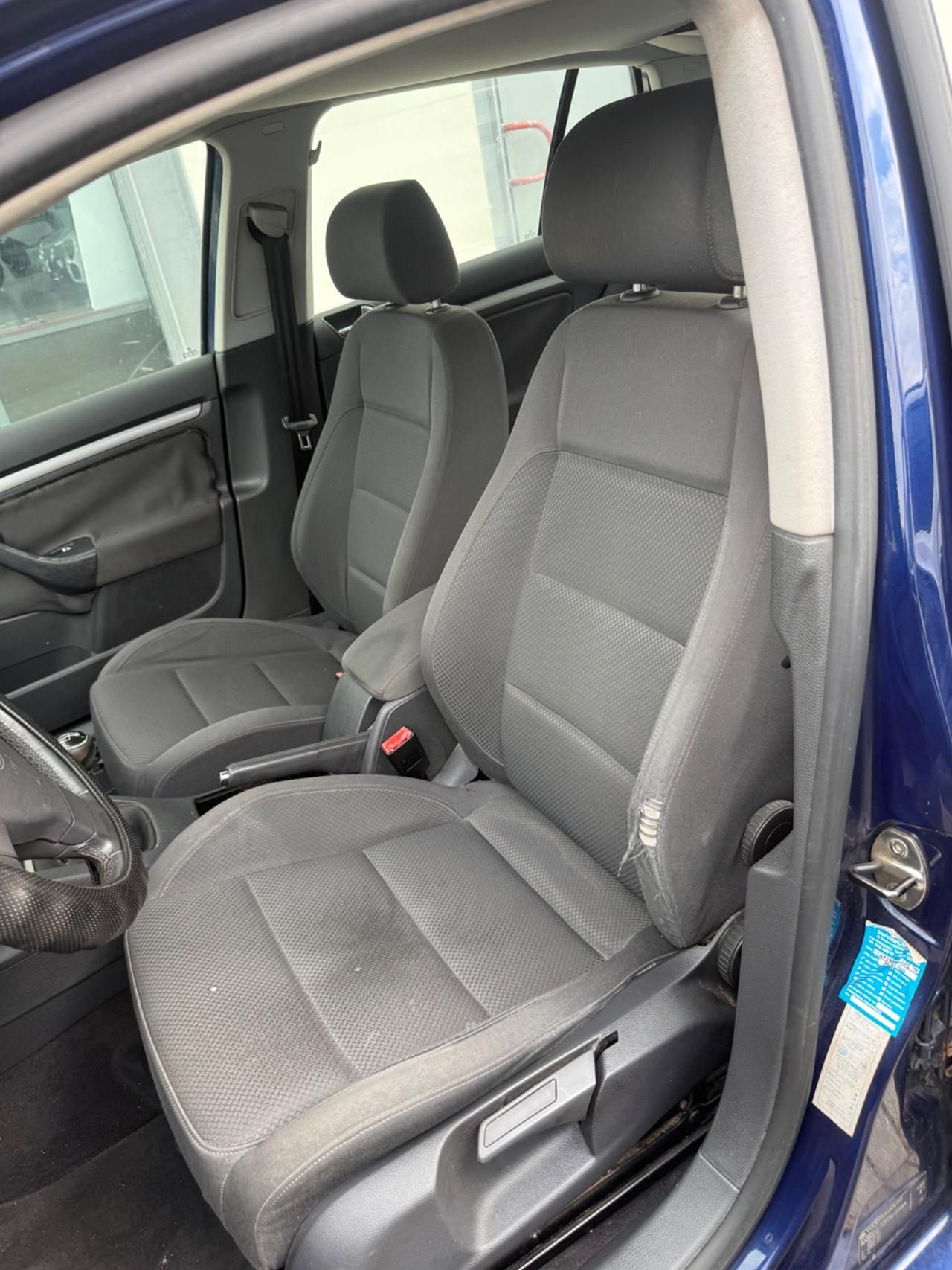 Volkswagen Golf 2.0 16V TDI 5p. Sportline