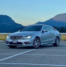 Mercedes-benz E220 Avantgarde AMG FULL OPT.