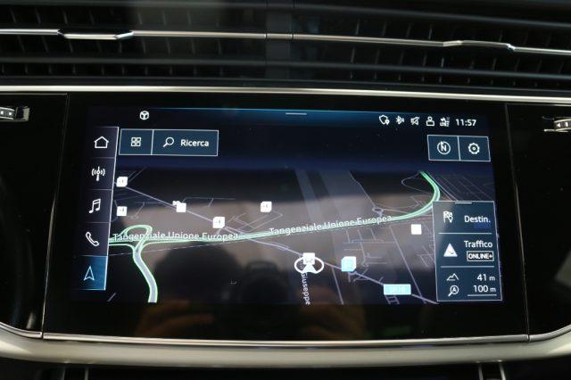 AUDI Q8 55 TFSI quattro tiptronic Sport
