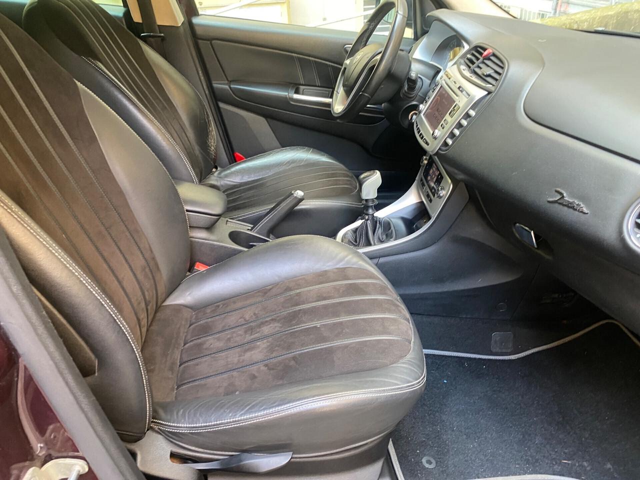 Lancia Delta 1.6 MJT DPF Platino