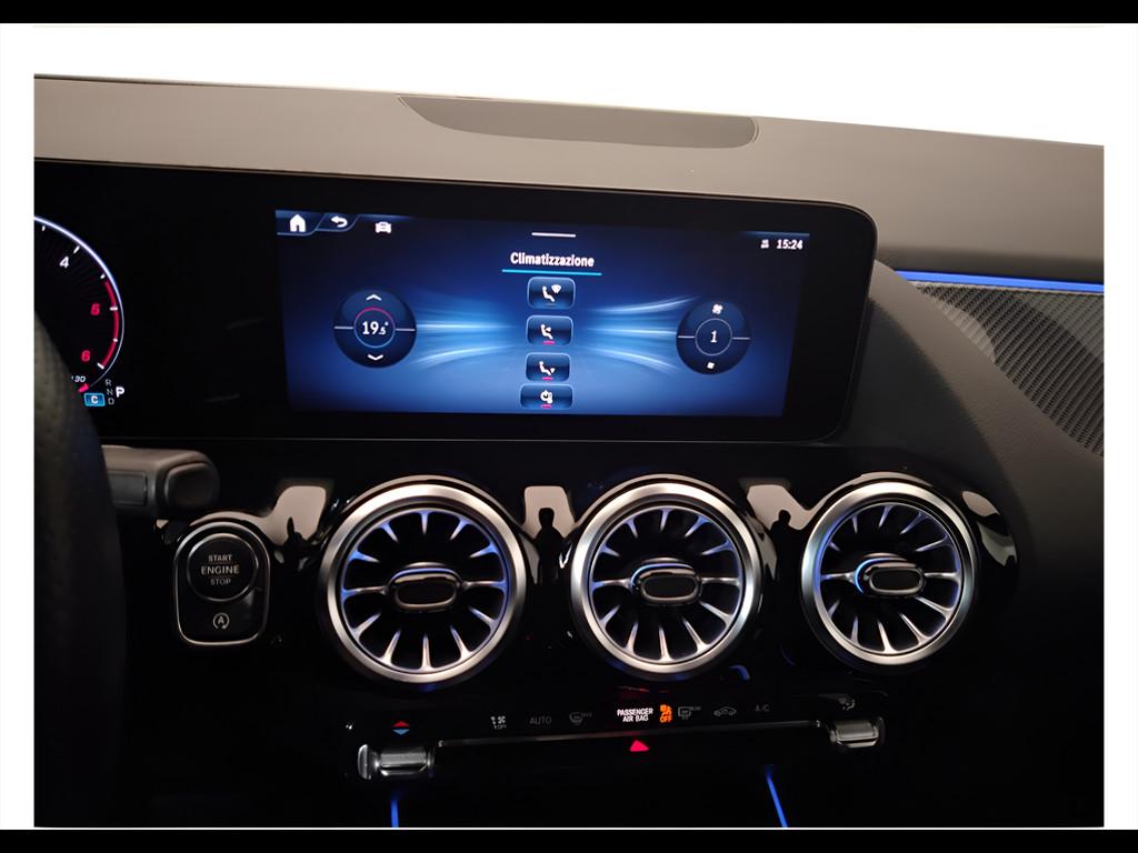 Mercedes-Benz Classe B - W247 2023 - B 180 d AMG Line Advanced Plus auto