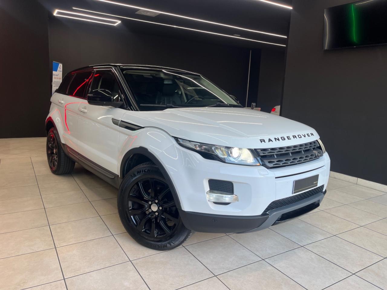 Range Rover Evoque 2.2 TD4 5p. Pure Tech Pack