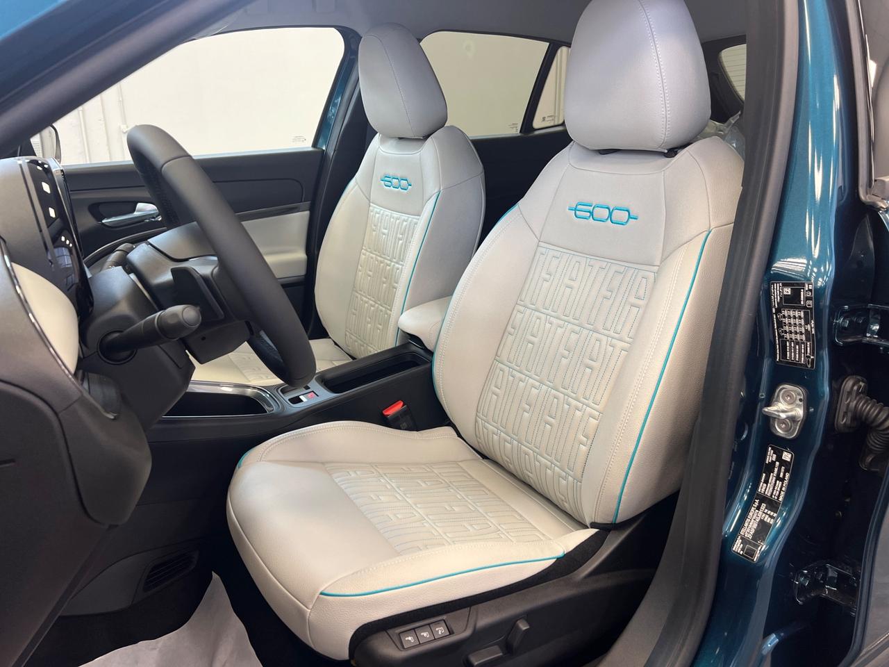 Fiat 600 Hybrid 110 CV DCT MHEV La Prima