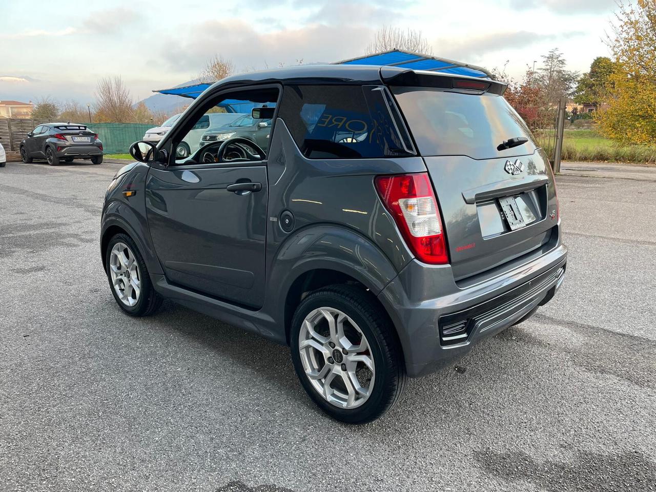 Ligier JS JS50 Progress Young Color