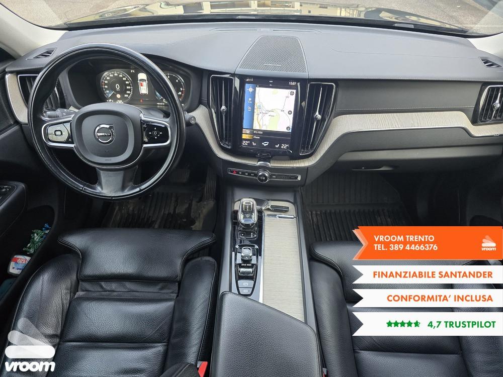 VOLVO XC60 (2017-->) XC60 B4 (d) AWD Geartronic...