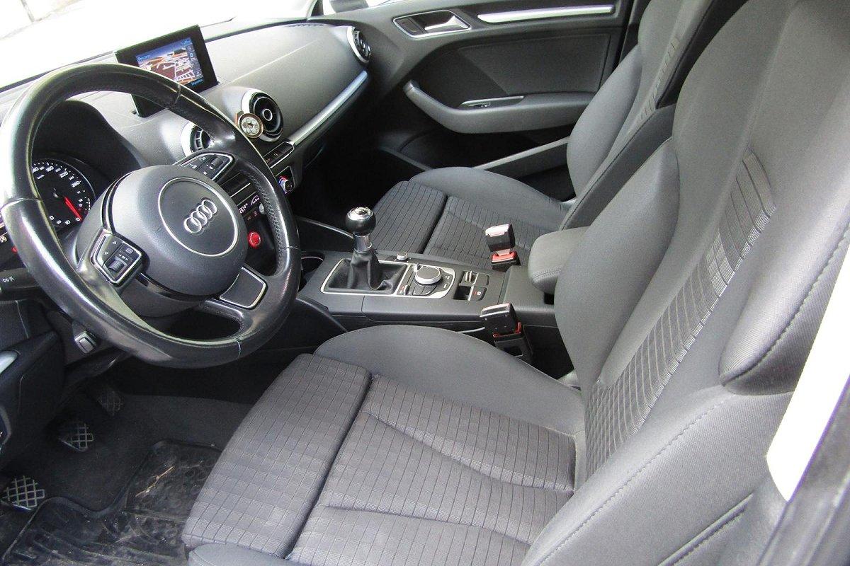 AUDI A3 SPB 2.0 TDI 150 CV clean diesel Ambition