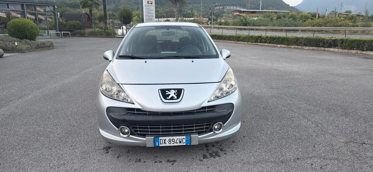 Peugeot 207 1.4 VTi 95CV 5p. XS