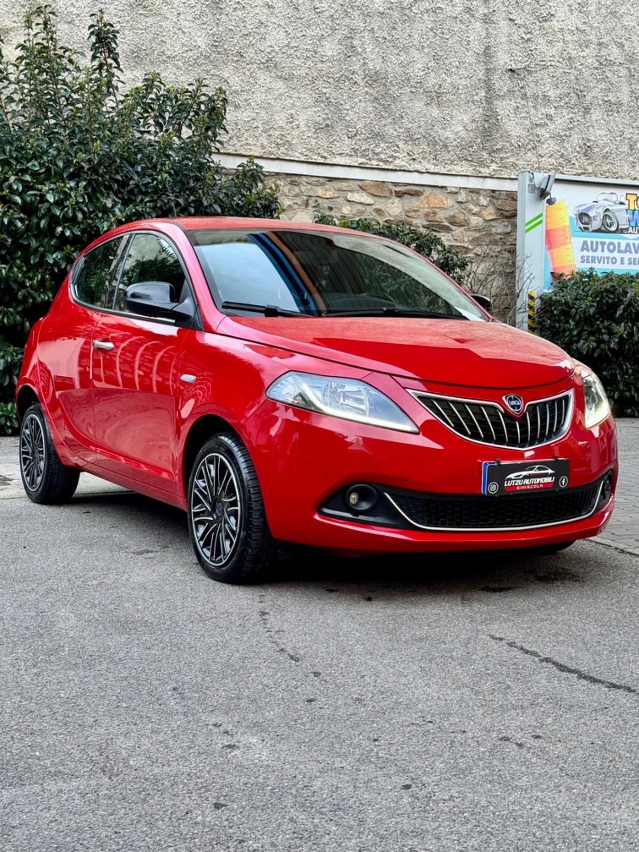 Lancia Ypsilon 1.0 FireFly 5 porte S&S Hybrid Gold Plus