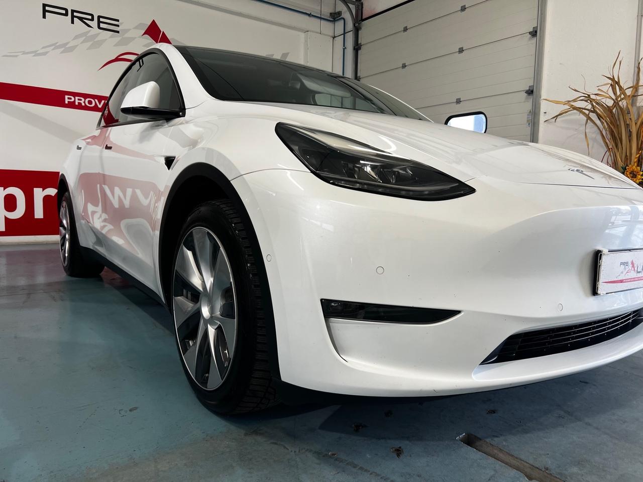 Tesla Model Y Long Range AWD