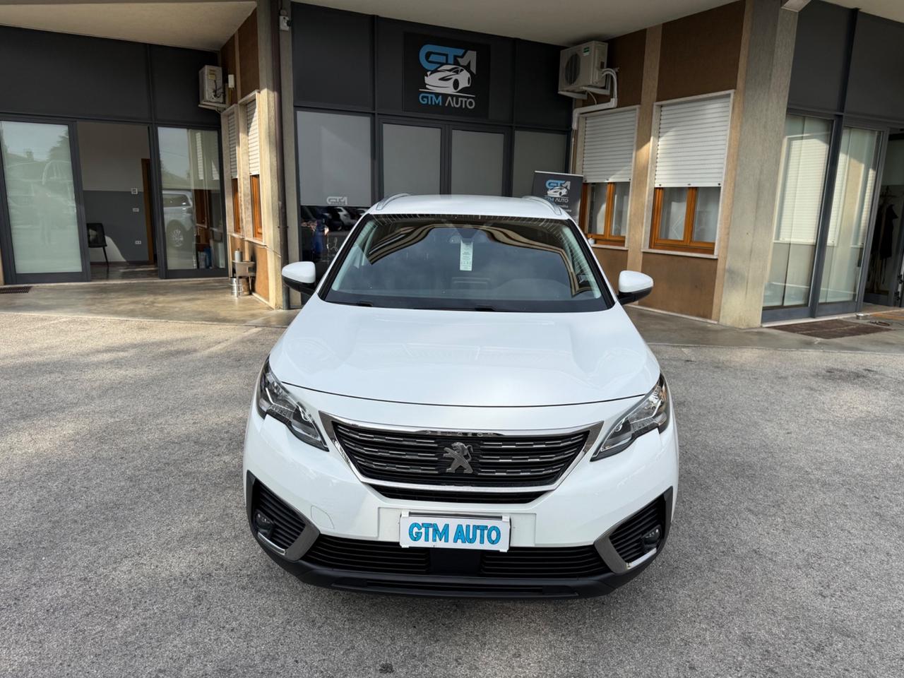 Peugeot 5008 -1.6 Diesel 120 cv-Gancio Traino