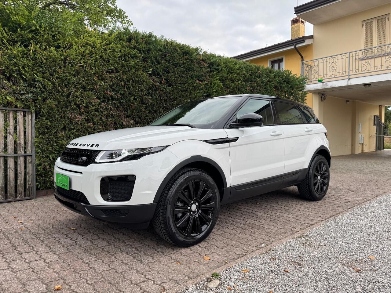 Land Rover Range Evoque 2.0 eD4 5p. SE Black Desing Pack