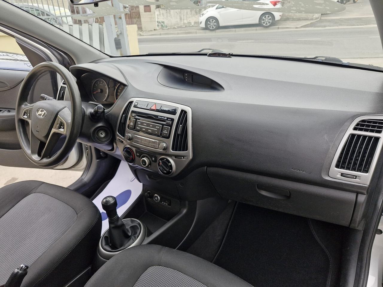 HYUNDAI I20 1.2 BENZINA/GPL ANNO 2014