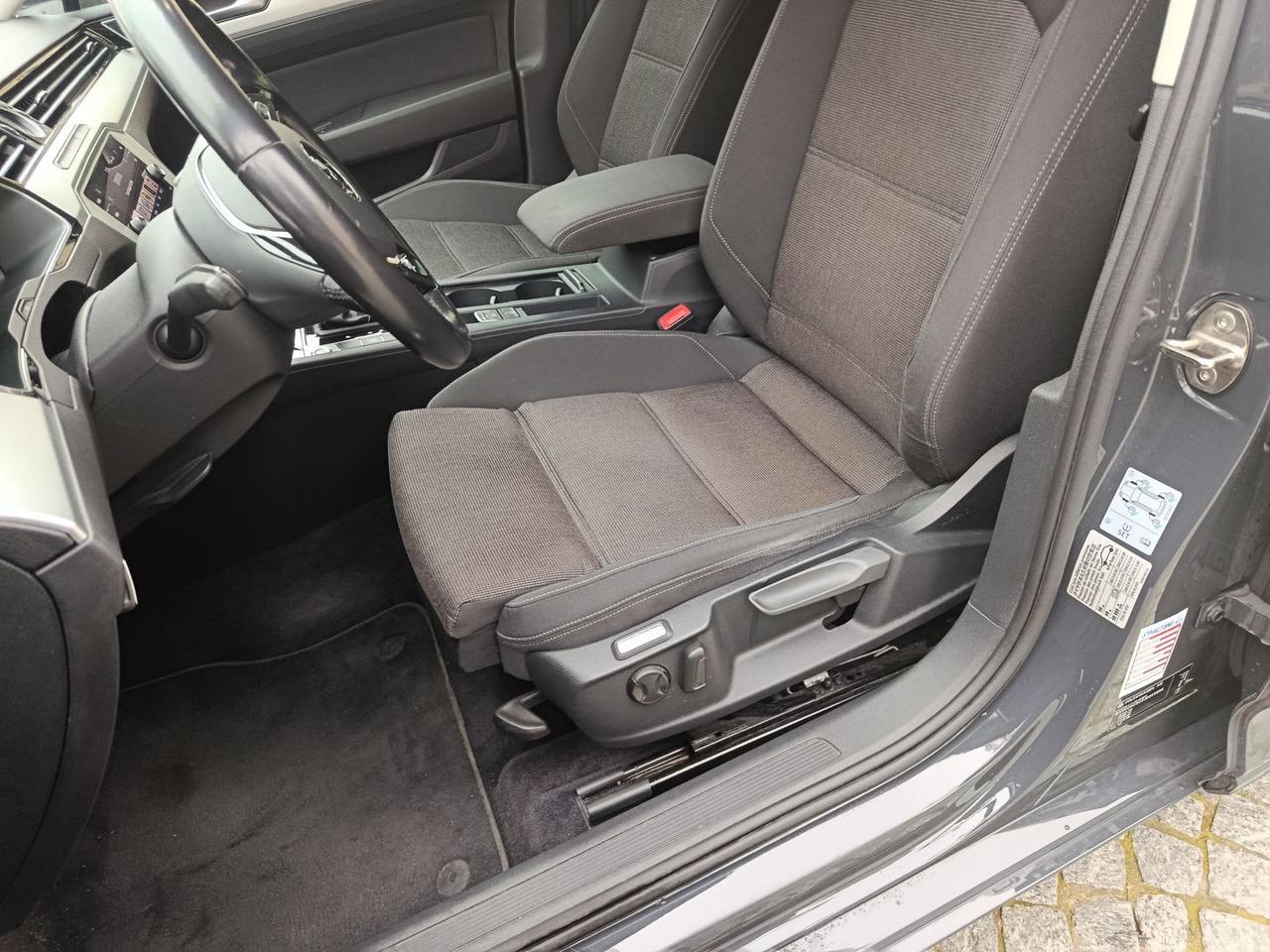 Volkswagen Passat Business 2.0 TDI #9251