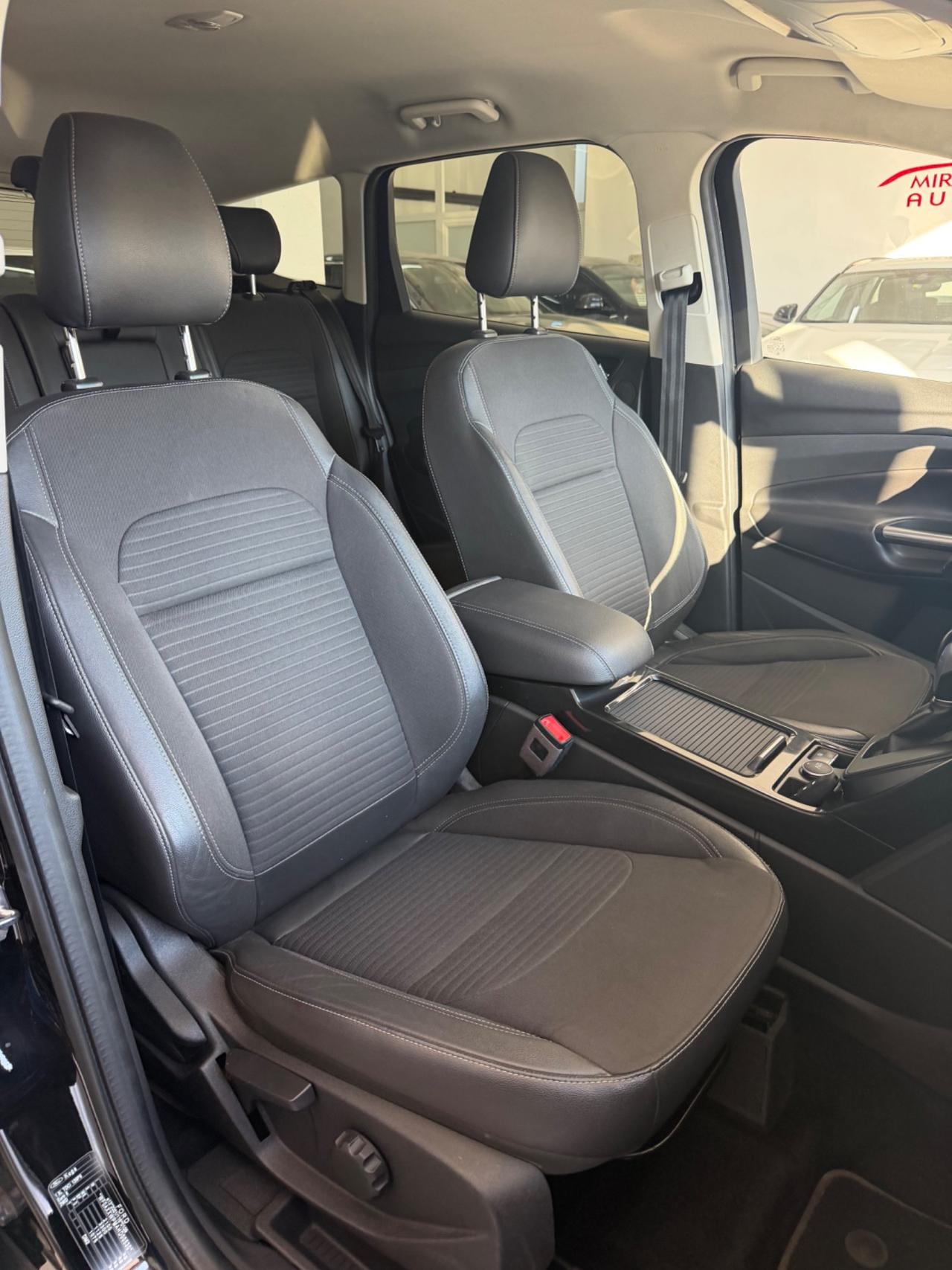 Ford Kuga 1.5 120 CV 2WD ST LINE finanziabile