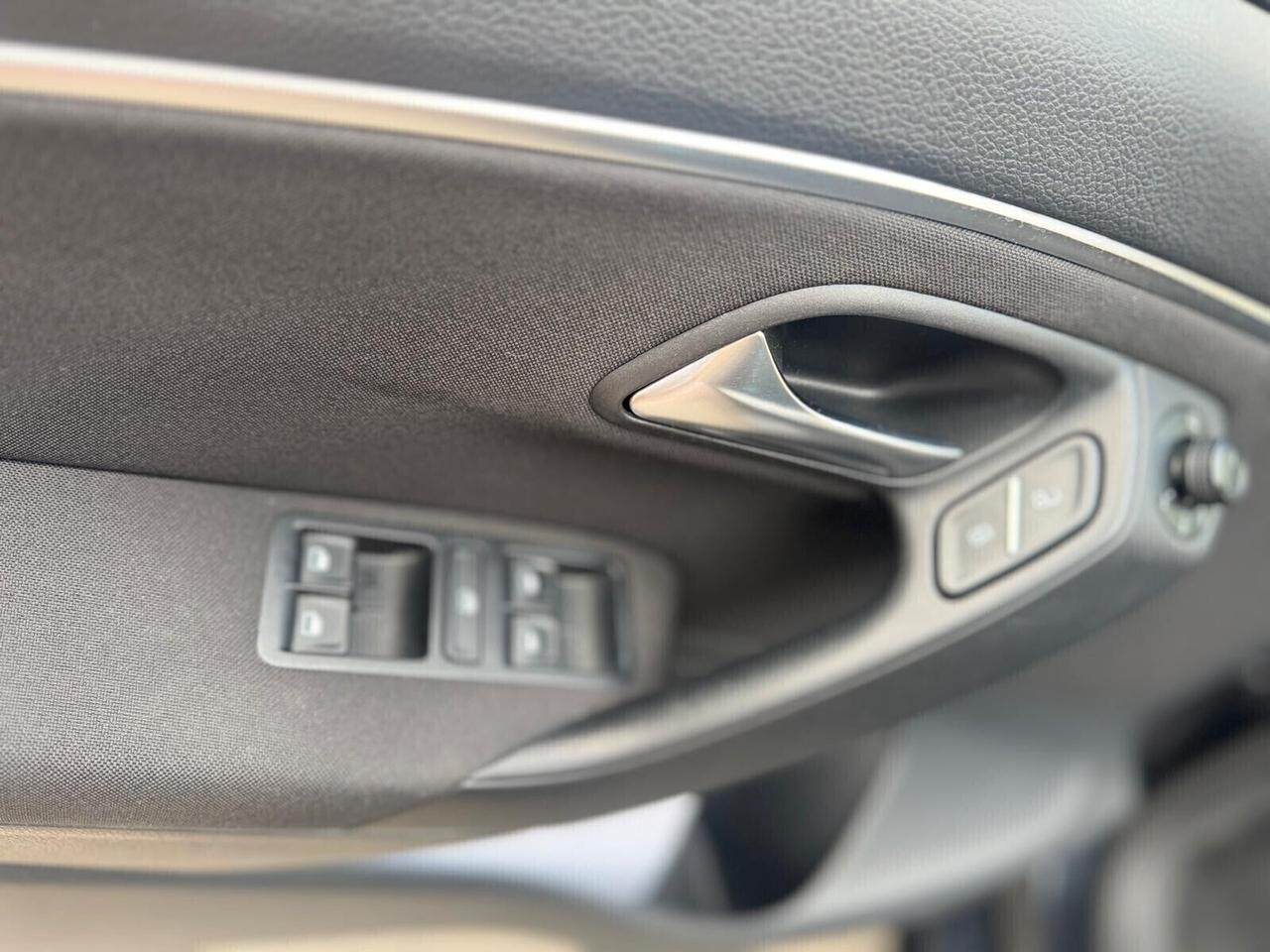Volkswagen Polo 2017 1.4 Diesel CINGHIA FATTA