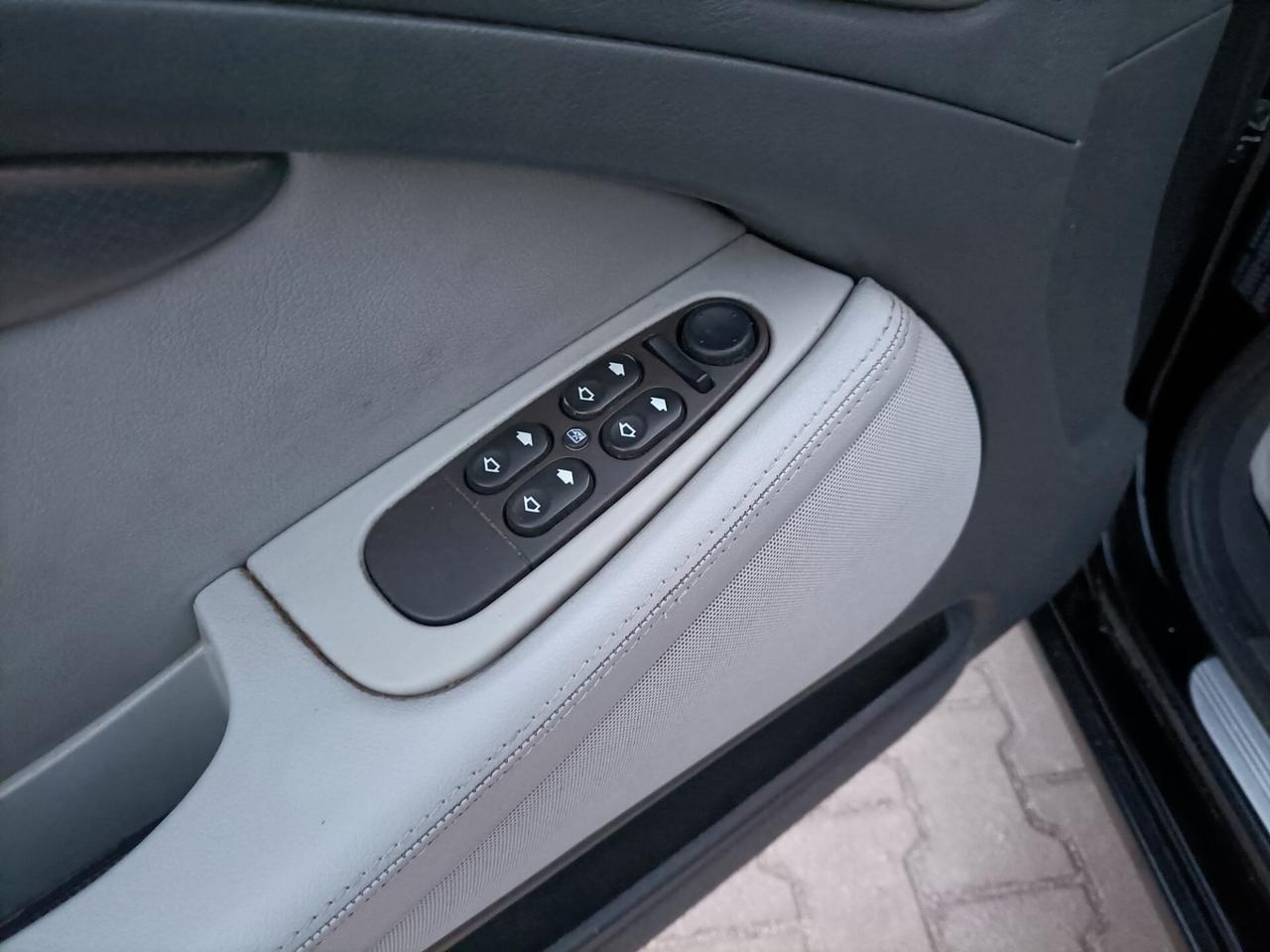 Jaguar S-Type 2.7 diesel V6 Sport