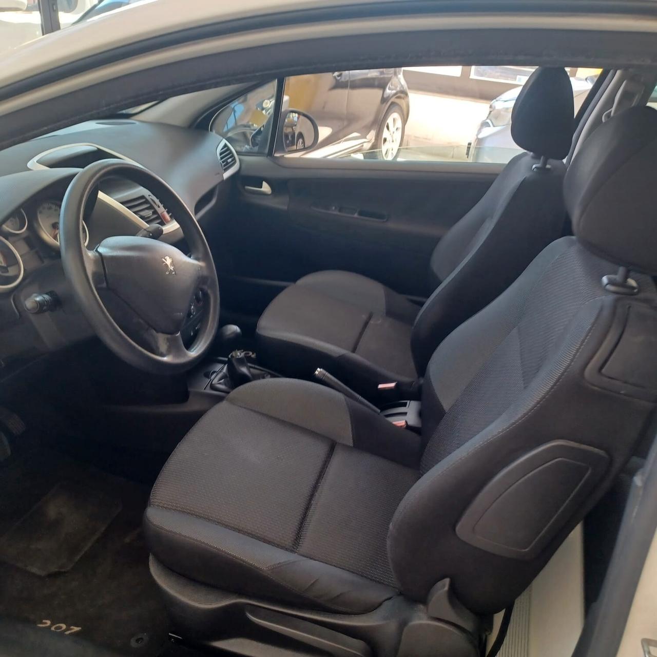 170188KM PEUGEOT 207 1.4 HDI NEOPATENTATI PERFETTA