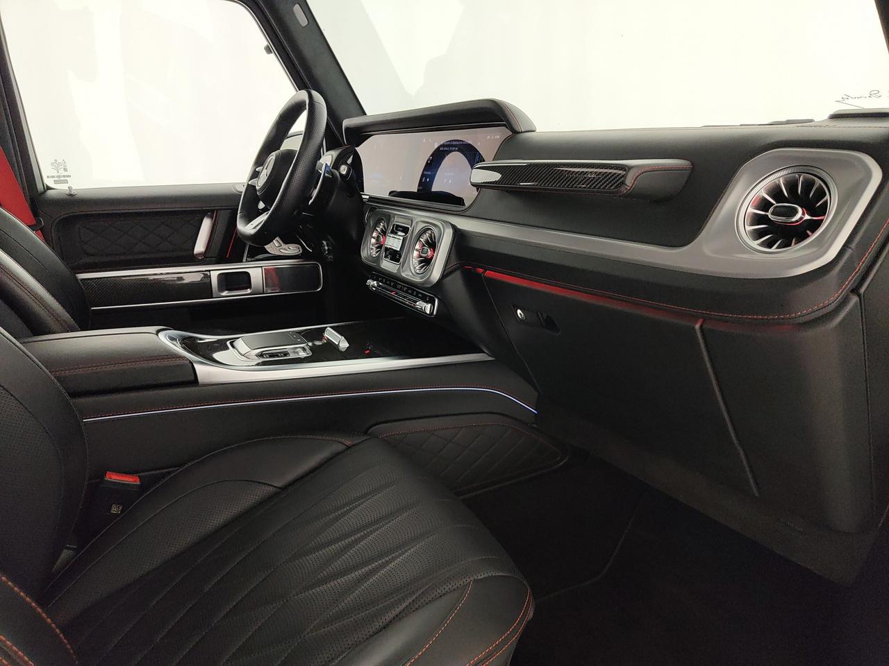 Mercedes-Benz G AMG 63 585cv auto