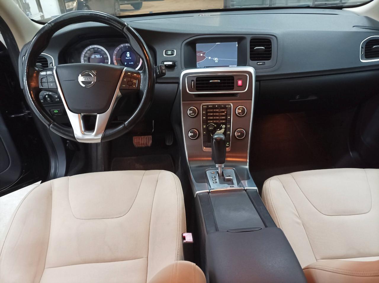 Volvo V60 D5 2.4 205 CV Geartronic Kinetic - 01/2011