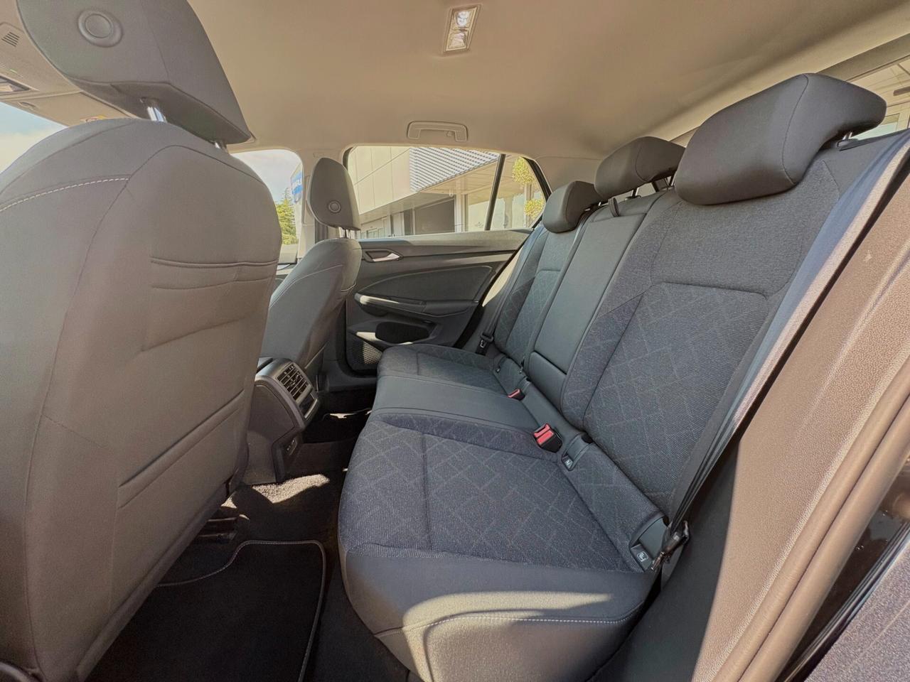 Volkswagen Golf 1.0 eTSI EVO DSG Life