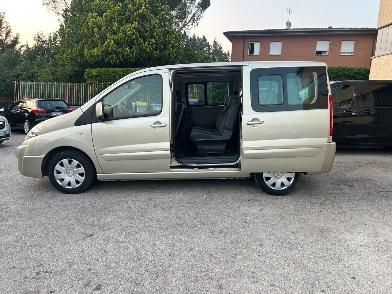 Citroen Jumpy 2.0 HDi/120 9 Posti Gancio Traino