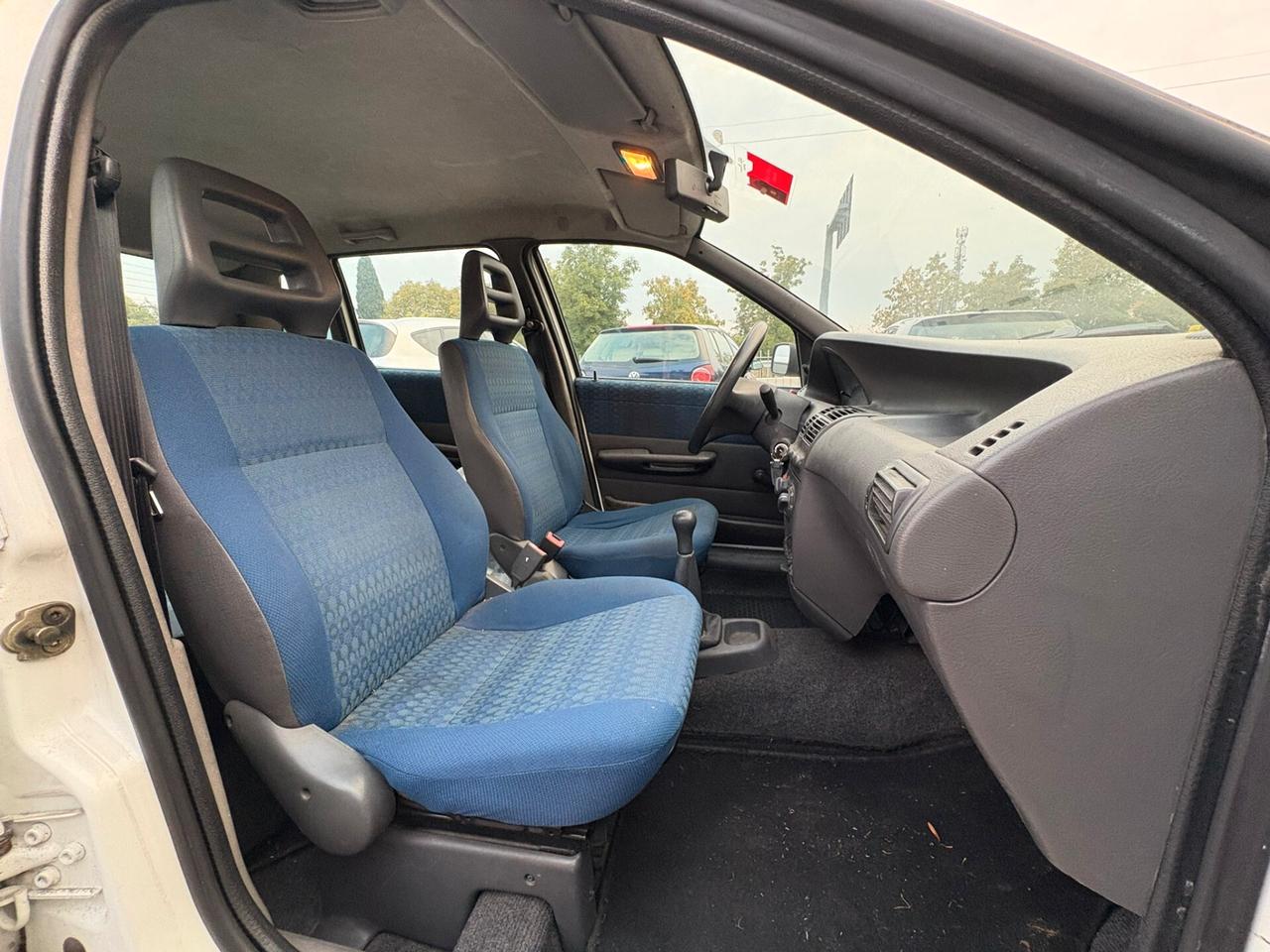 FIAT PUNTO 5/P 1.2 BENZINA SI A NEOPATENTATI