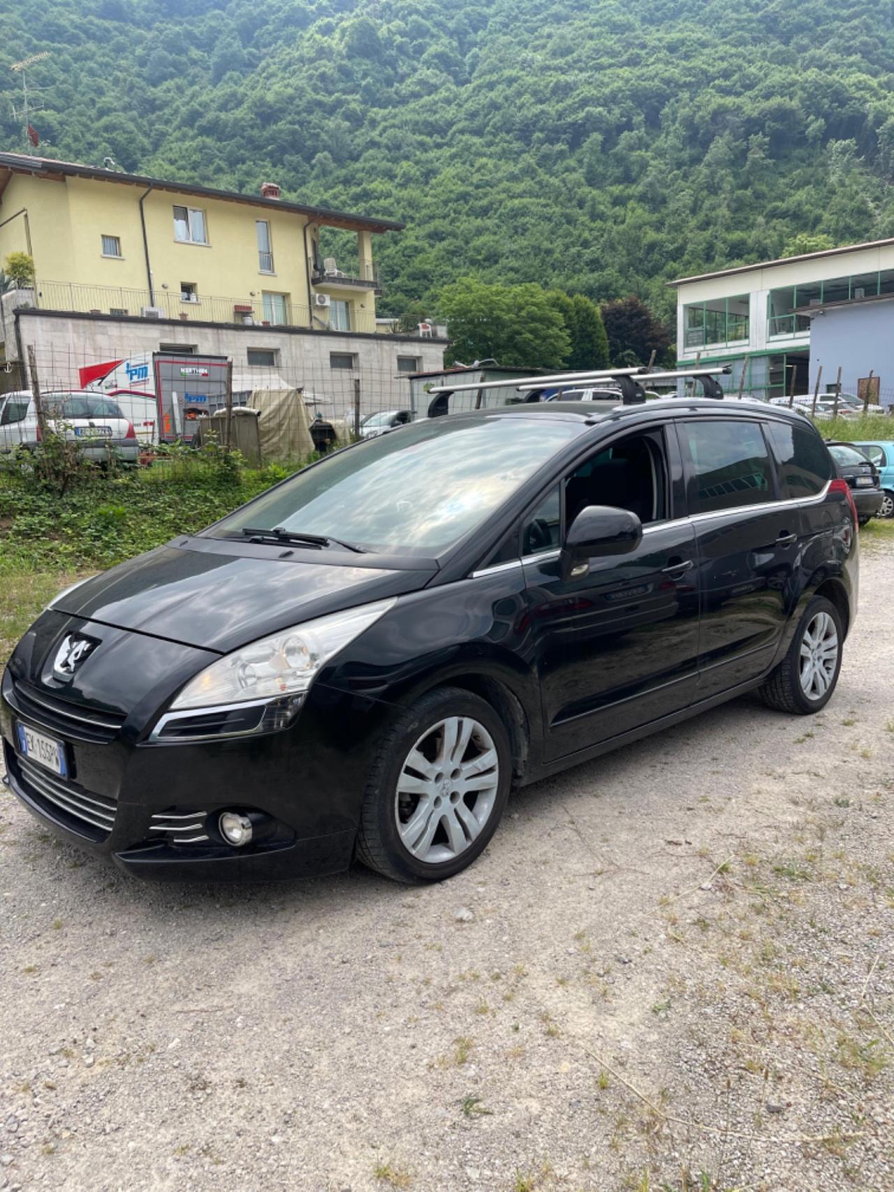 Peugeot 5008 2.0 HDi 150CV Allure