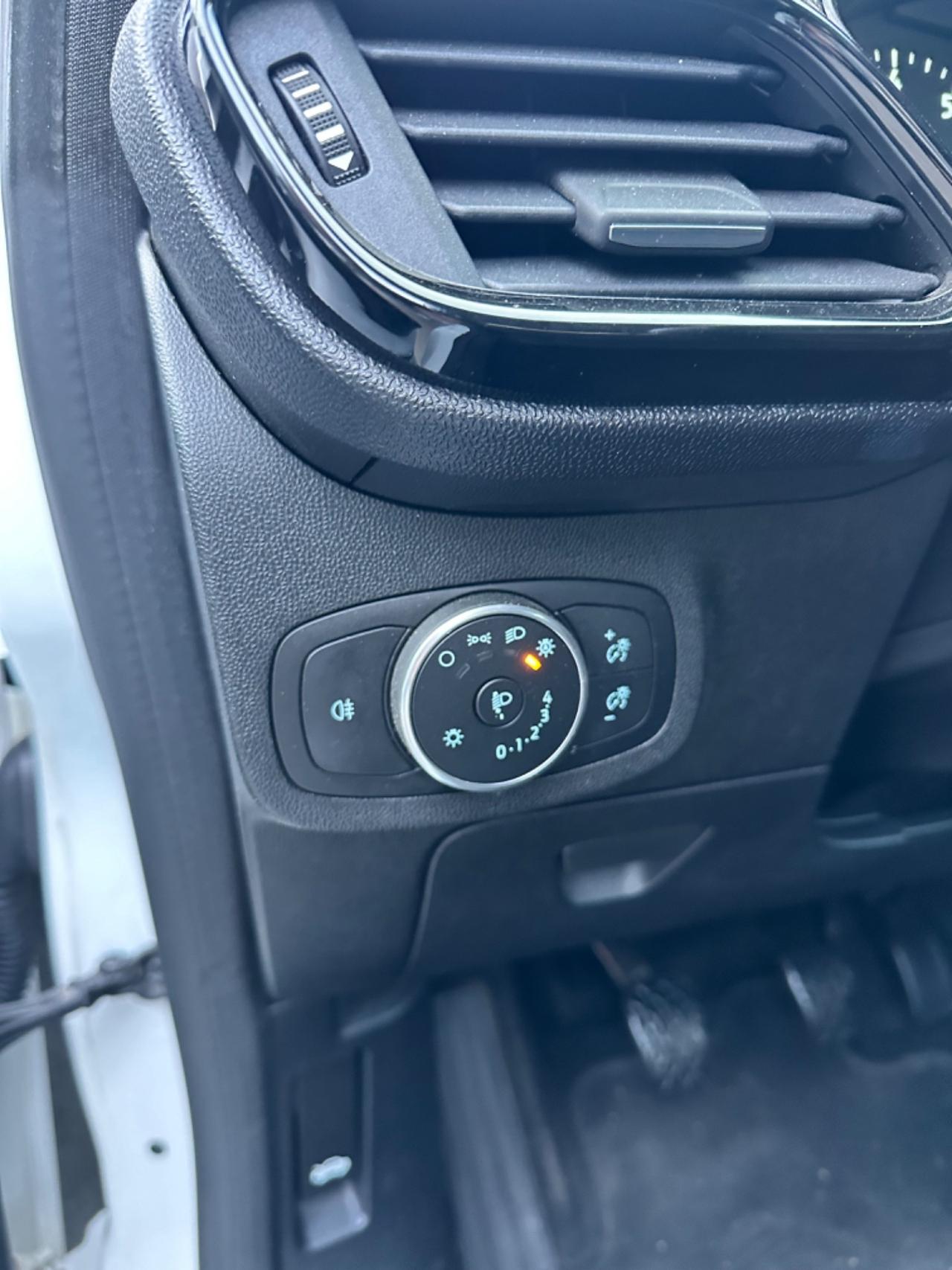 Ford Fiesta 1.1 benzina magnifiche condizioni