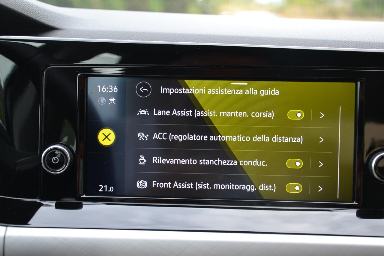 Volkswagen Golf 1.0 eTSI 110CV HYBRID DSG **PREZZO VERO**UNIPRO'